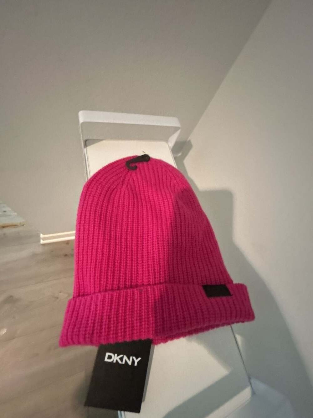 DKNY Ribbed Cuffed Beanie Hat in Pink Fuchsia with Logo Patch New With Tags